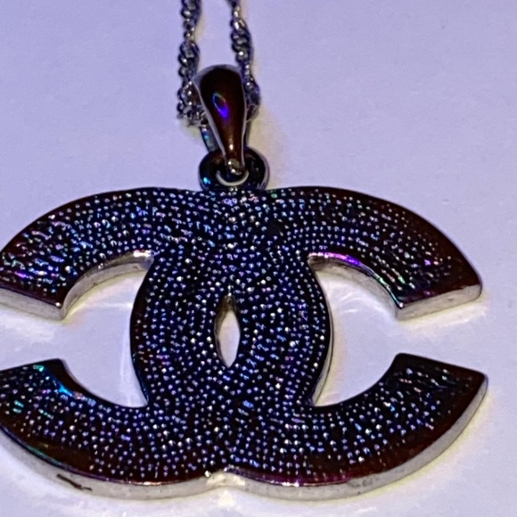 Chanel Necklace - Picture 9 of 12